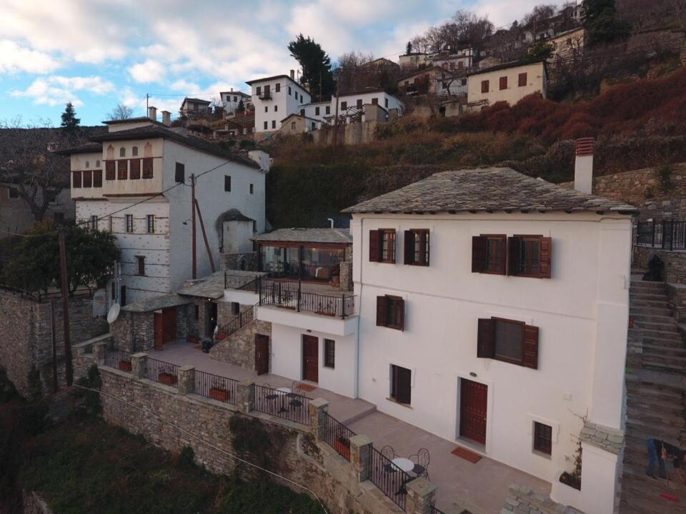 1822 Makrinitsa Suites Εξωτερικό φωτογραφία